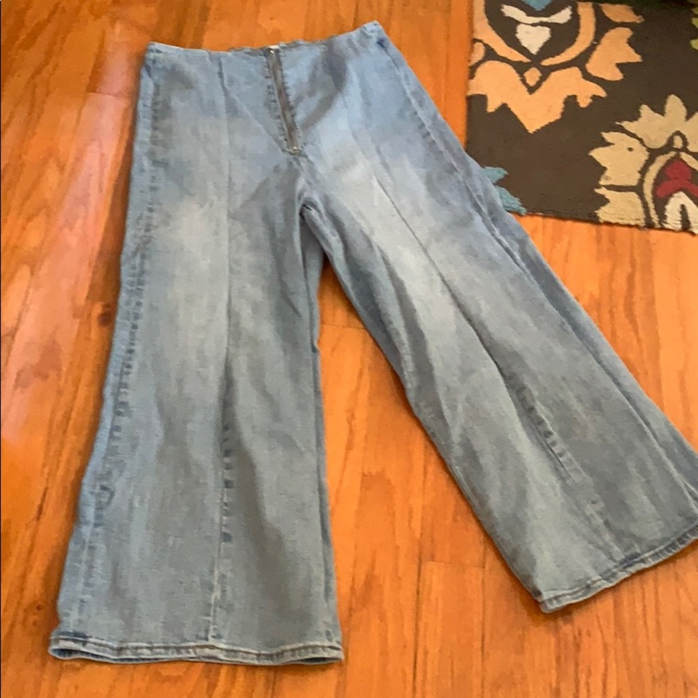 Sz 31 forever 21 faded denim bell bottoms zipped